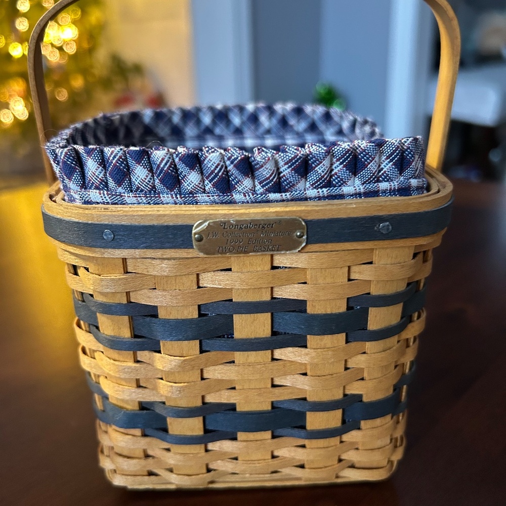 Longaberger J.W. Collection - Picture 6 of 7
